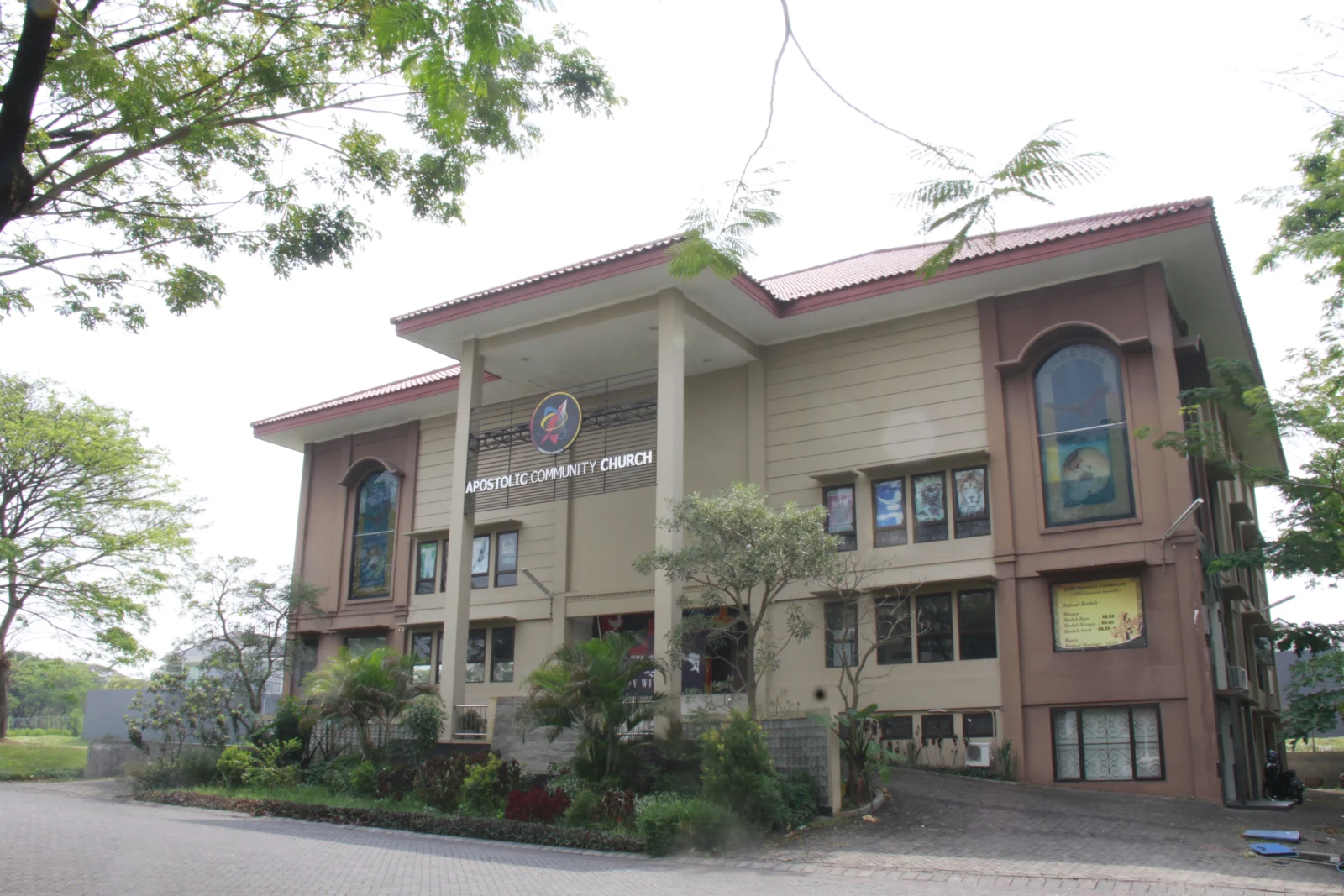 Gedung Apostolic Community Church